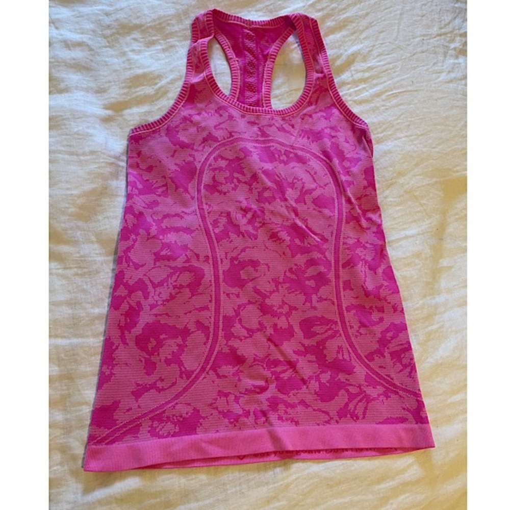 Lululemon swiftly tech tank - sz 6, EUC
